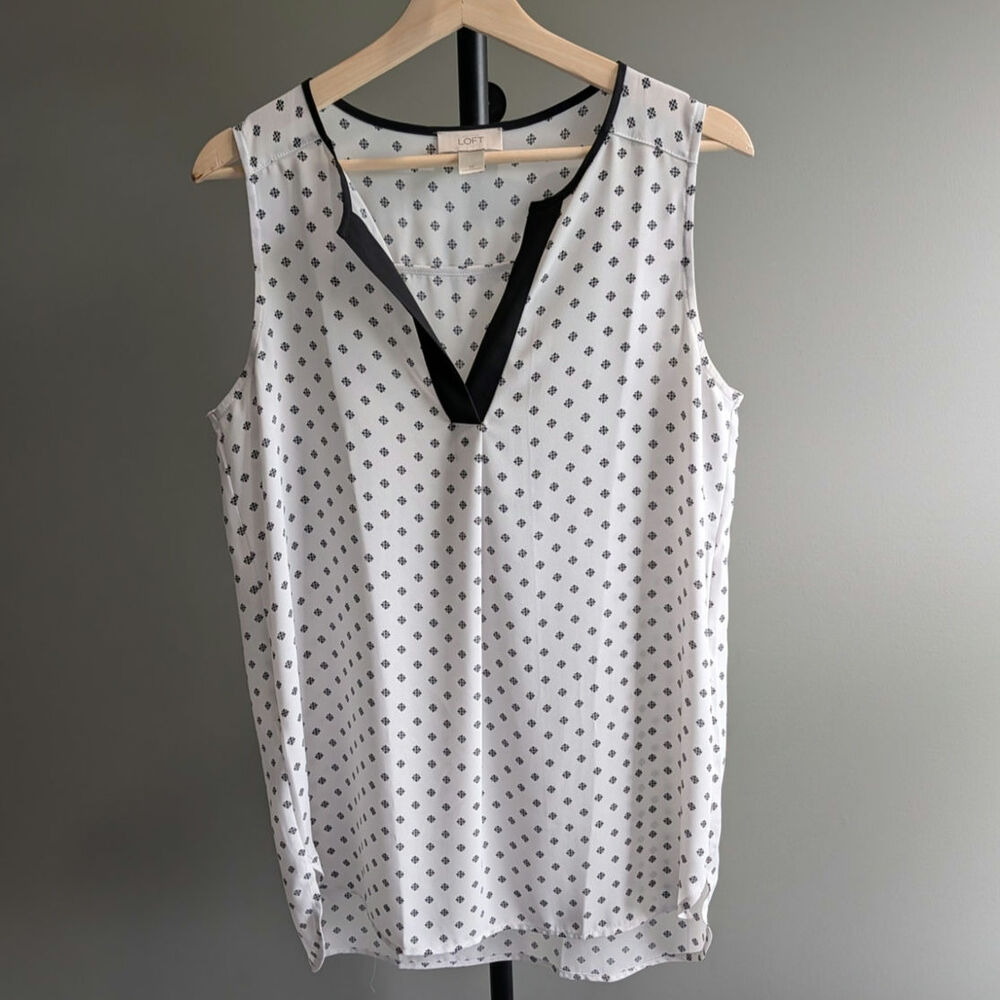Loft Sleeveless Black and White Top Size Medium